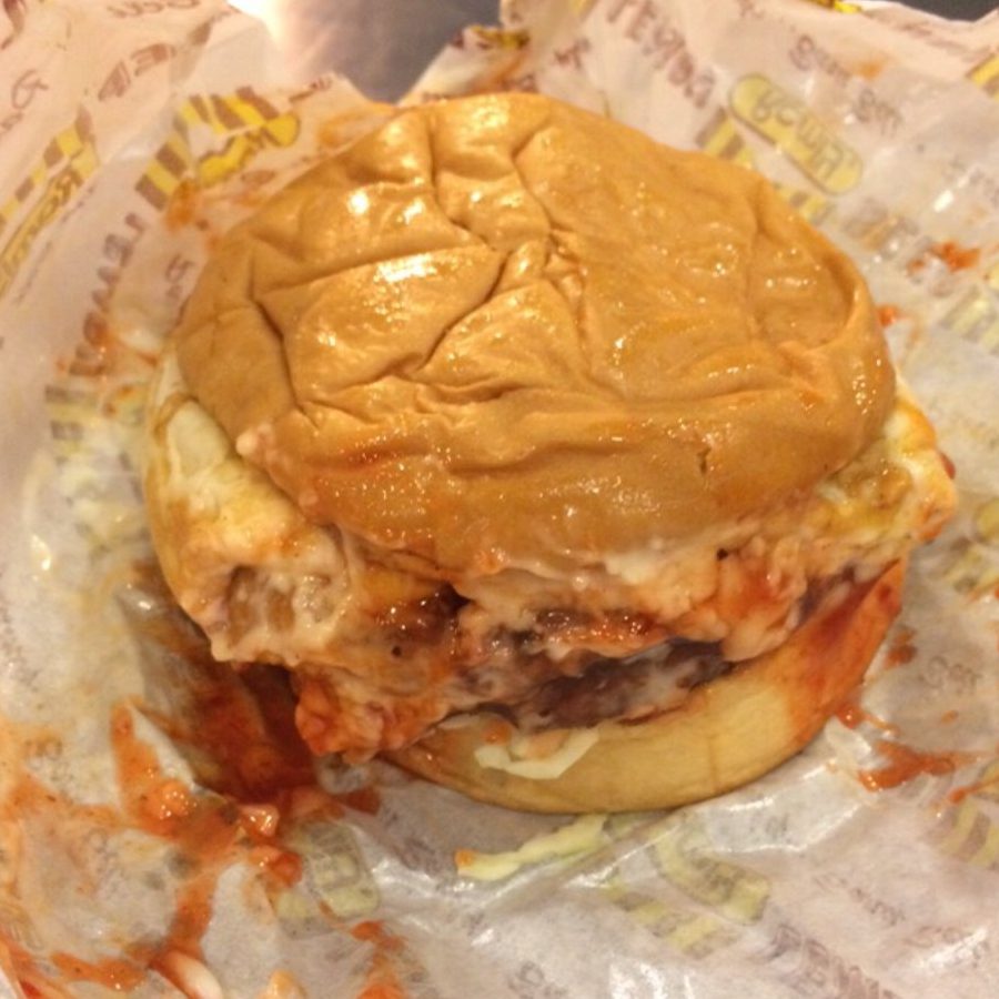 apis burger taman megah