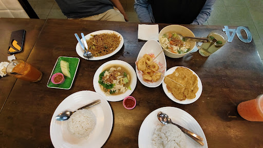 Meeting Point Restaurant