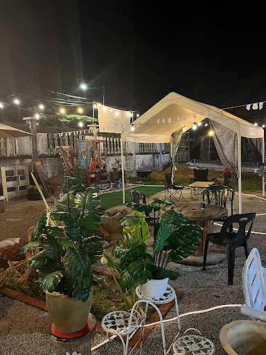 Warong Poksu superhero x sekebun bunga