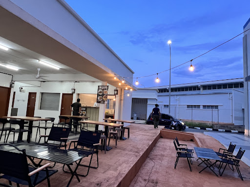 Senja Cafe Prima A'Famosa