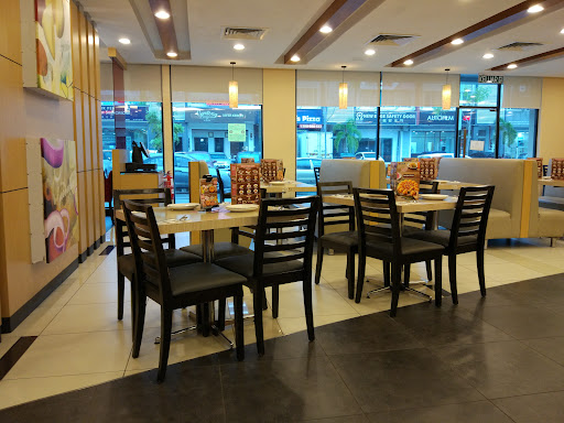 PIZZA HUT RESTAURANT AIR KEROH