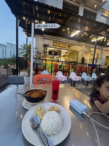 MELAKA ROUTE 5 LIMBONGAN STREET