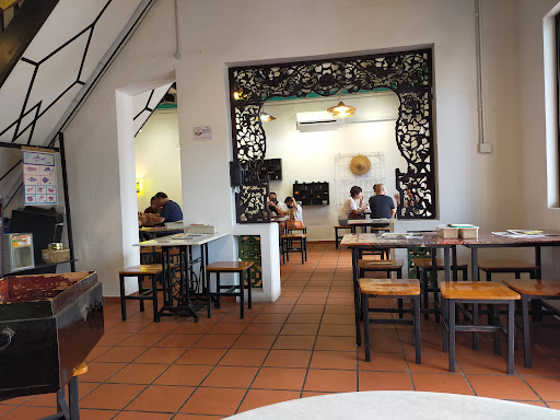 7 Warna Kopitiam 七記茶樓 @Melaka 马六甲