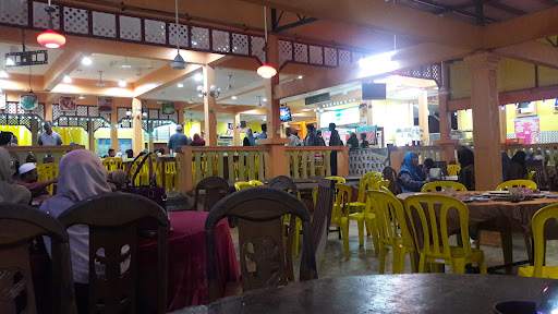 Restoran ikan bakar Kuala Sungai Baru Melaka