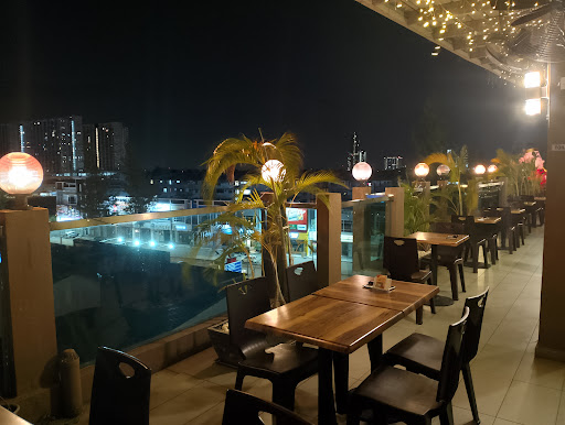 Rooftop Cafe & Resto Melaka