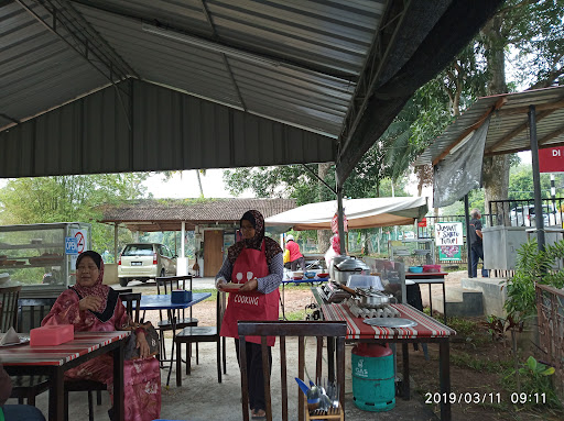 Warung Sebang Station