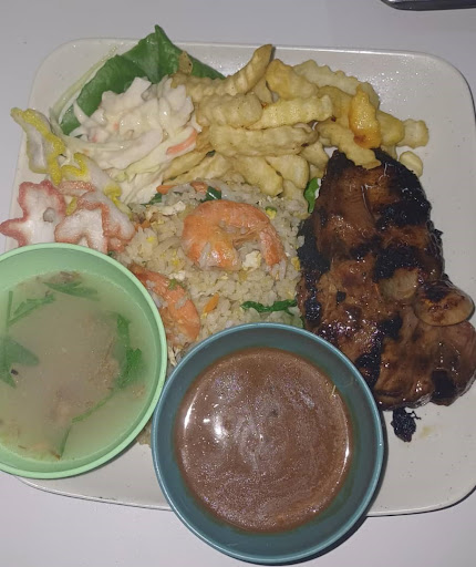 CAFE TOMPEK AYAH