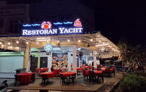 Yacht Muslim Halal Seafood Restaurant