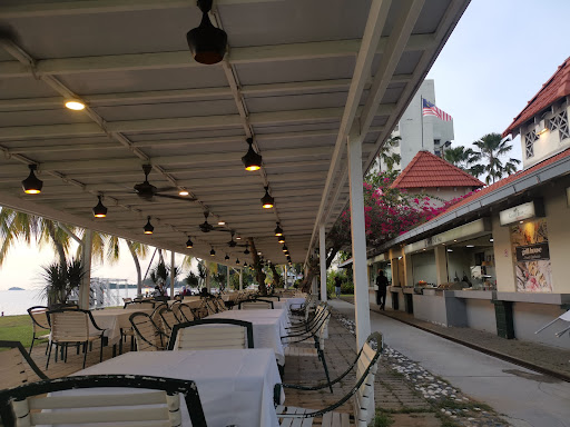 Coconut Grove Beach Restaurant