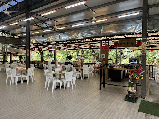 Restoran River Bay 河湾饭店