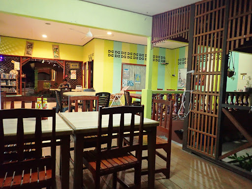South Pacific Restaurants