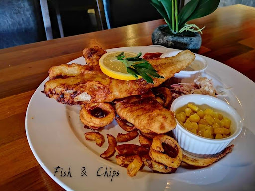 76 Garden Bistro