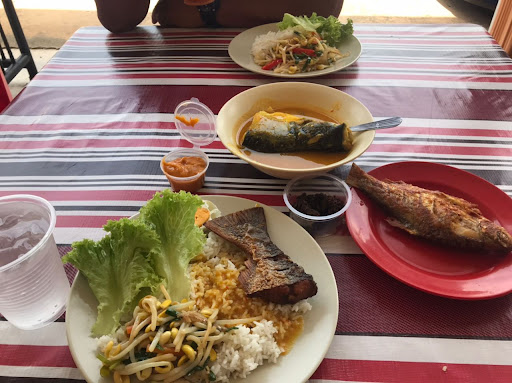 C'wok Cafe Patin Tempoyak