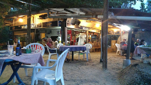 Miami Cafe Beachfront Miami Cafe Beachfront