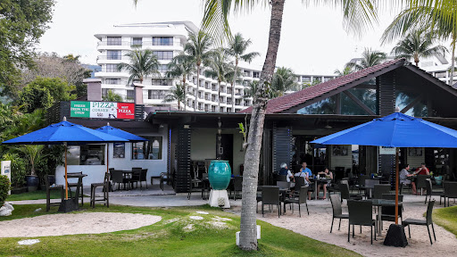 Sigi's Bar and Grill on the Beach at Golden Sands Resort - Penang Sigi's Bar and Grill on the Beach at Golden Sands Resort - Penang