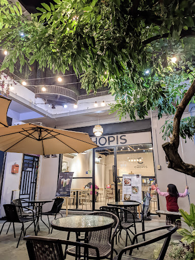 Chopis Cafe