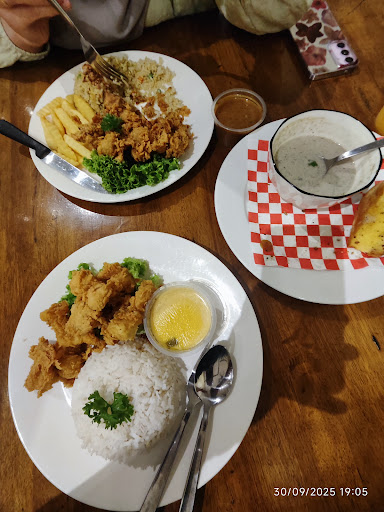 Deli'shez Station Bertam