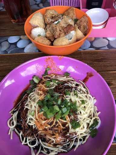 Restoran Mee Kari Lina Restoran Mee Kari Lina