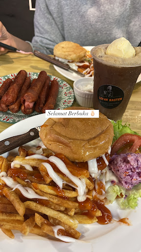LEPAK BASTEN CAFE WESTERN DESSERT & COFFEE