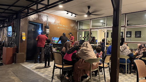 AROMA VILLAGE STATION Warung&Cafe AROMA VILLAGE STATION Warung&Cafe