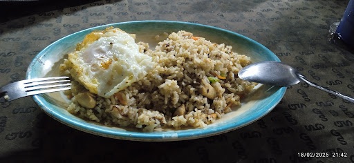 Warong kampung goreng goreng paduuu Warong kampung goreng goreng paduuu
