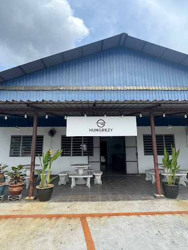 Hungrezy Cafe & Restaurant