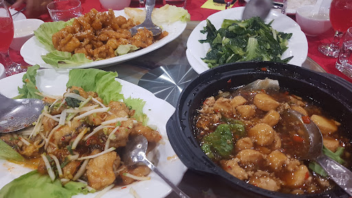 Chicago Cafe & Grill