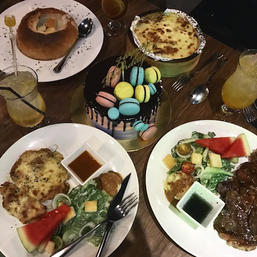 Gathering Grill & Chill