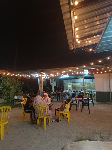 Kampung Western