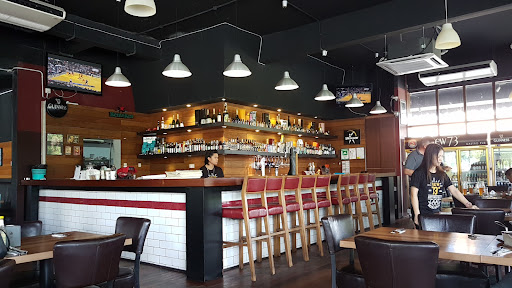 Brew73 Degrees Gastropub