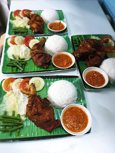 STARDUST CAFE & BISTRO