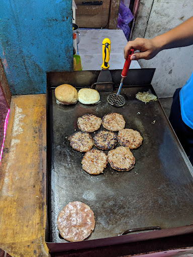 J&J HOMEMADE PORK BURGER SARIKEI