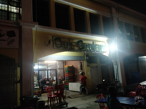 Outstation KAIM Burger Outstation KAIM Burger