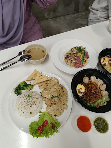 TT Western Cuisine