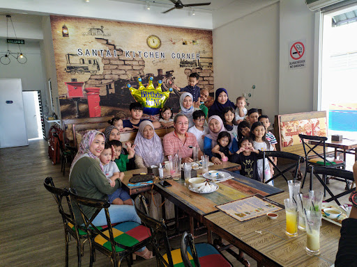 Santai Kitchen Corner