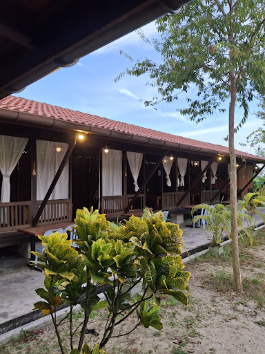 Kampung Diner & Ketapang Terjah Makan