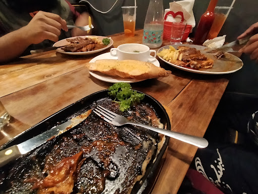 Western Food Uptown 1038