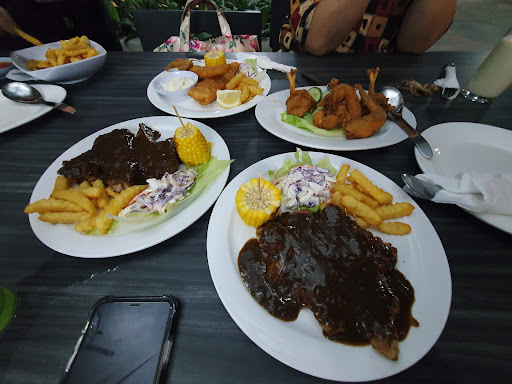 Serendah Garden Restaurant 双文丹花园餐厅 Serendah Garden Restaurant 双文丹花园餐厅