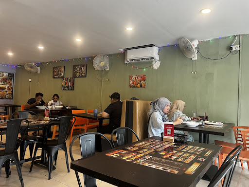 PAK WESTERN CAFE SHAH ALAM