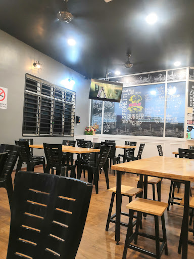 BURGERMOK STATION MUAR