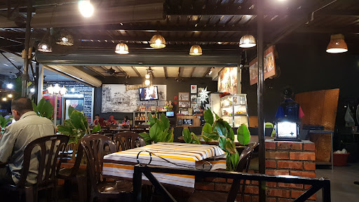 Ngeteh Port Cafe & Dessert