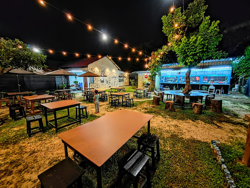 Laman Belakang Healing Cafe
