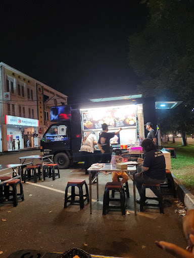 L&L Western Grill Food Truck