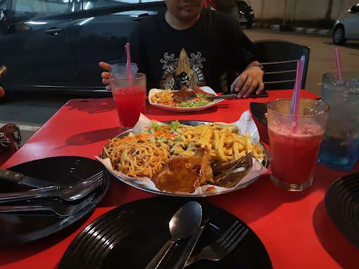 Sarah Hannah Western Cafe