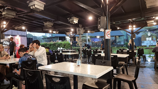 Der' Cabin Bistro Seri Alam