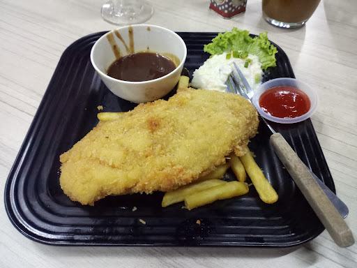 Der' Cabin Bistro Kulai