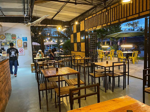 MR CHOP & GRILL PARIT RAJA