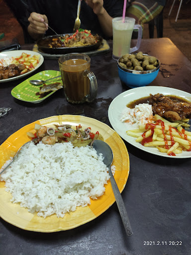 Uptown Taman Kristal