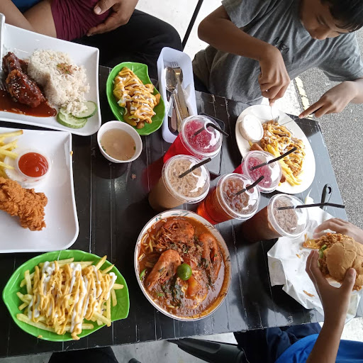 Taufan Chicken Pekan Nanas