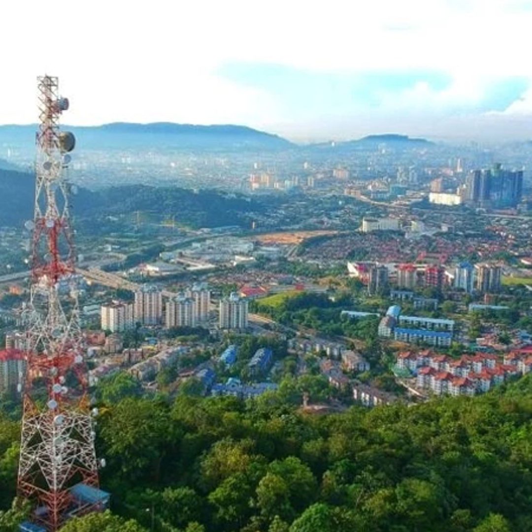 leypark koner bukit dinding